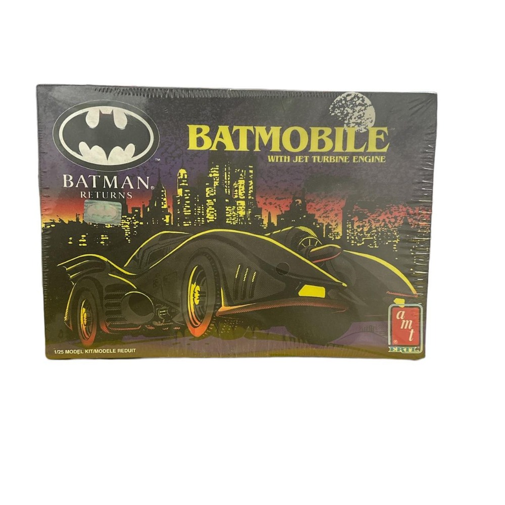 New AMT Batmobile With Jet Turbine Engine 1/25 Model Kit - New - Own4Less